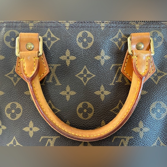 Louis Vuitton Speedy 30 Monogram with free michael kors bag - Picture 11 of 15